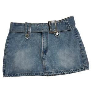 Y2K Style Light Wash Denim Mini Skirt with Belt 🔵 Silver Buckle • Size M ✨